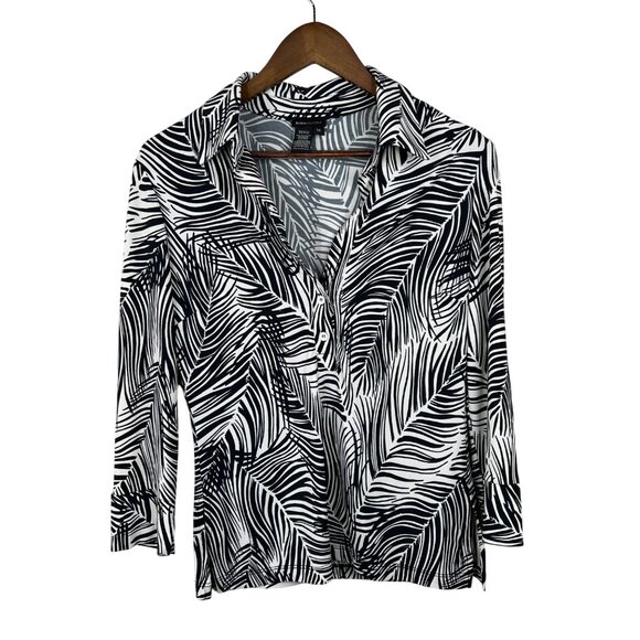 BCBGMAXAZRIA Black White Palm Leaf 3/4 Sleeve Wrap Blouse‎ M - Picture 1 of 12